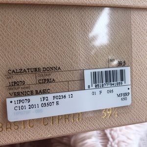 Prada 39.5 Cream Pumps